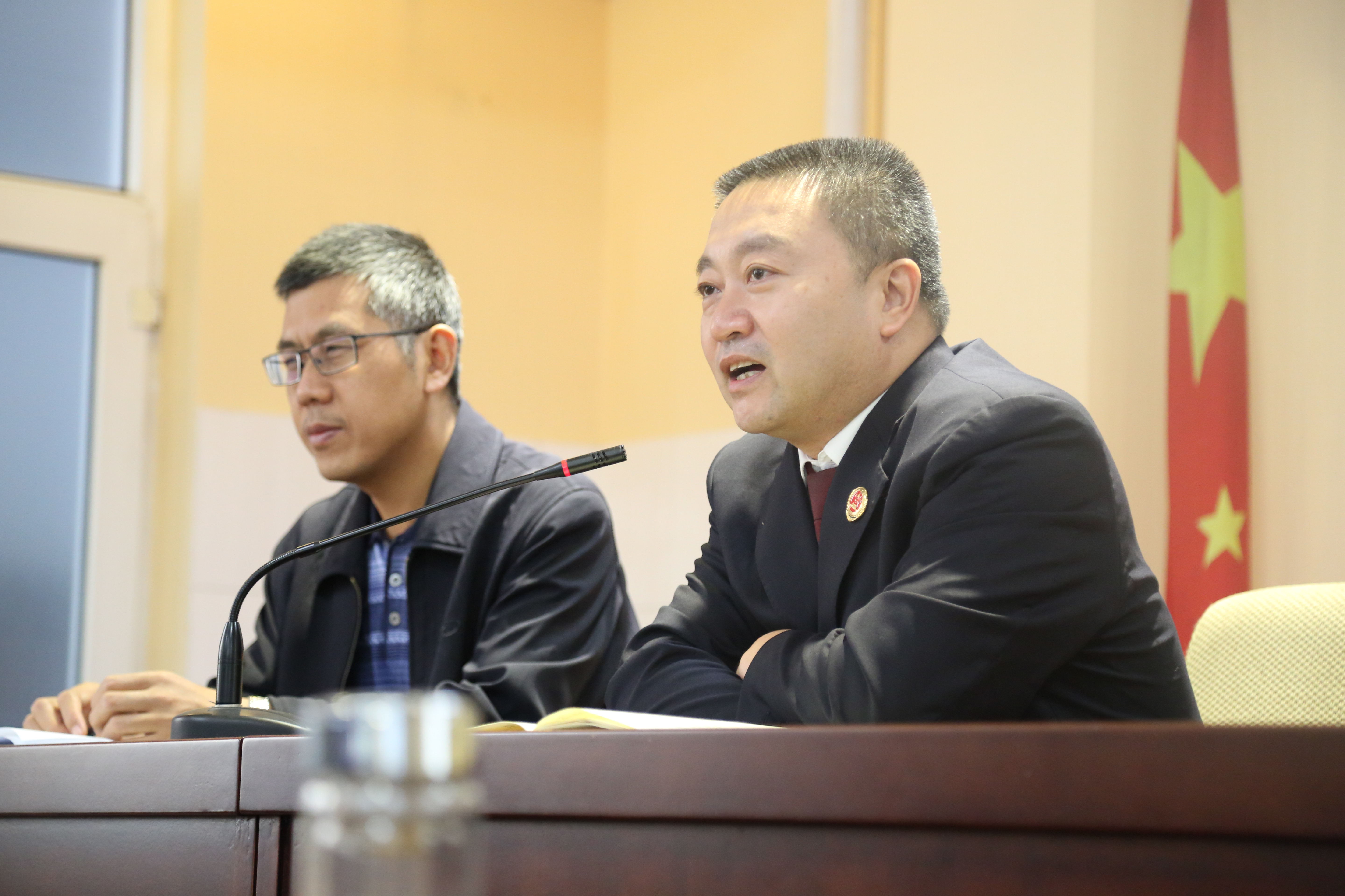 检察日报主任编辑刘金林到路南区检察院现场授课