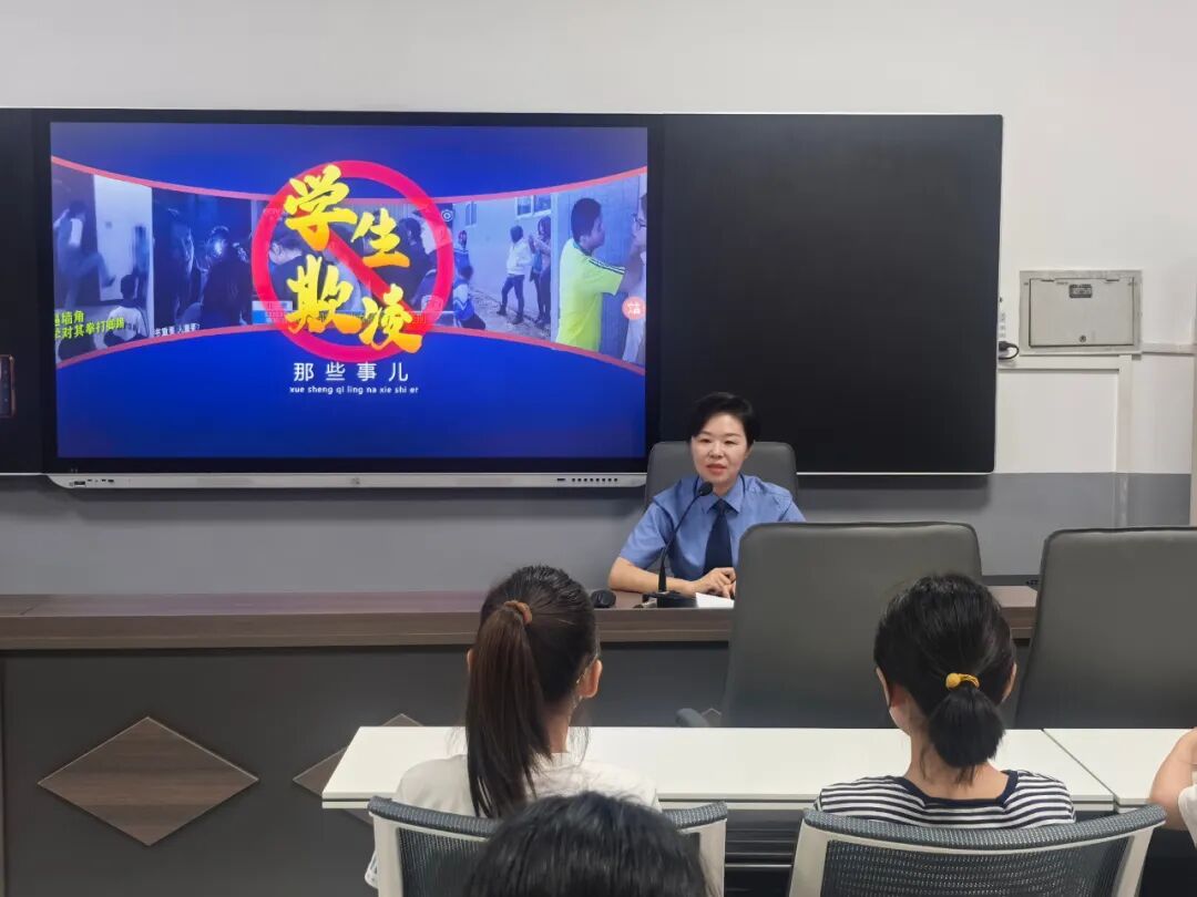 ����������У԰���෽Эͬ���ɳ�